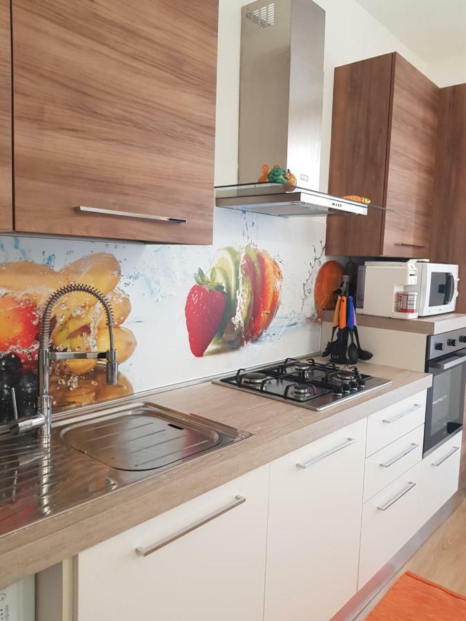 Romantica Fuga Con Vista Panoramica Sulla Citta Di Savona Apartment Bagian luar foto