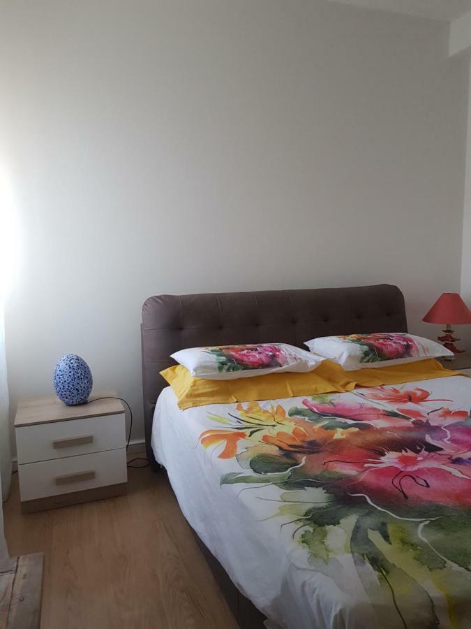 Romantica Fuga Con Vista Panoramica Sulla Citta Di Savona Apartment Bagian luar foto